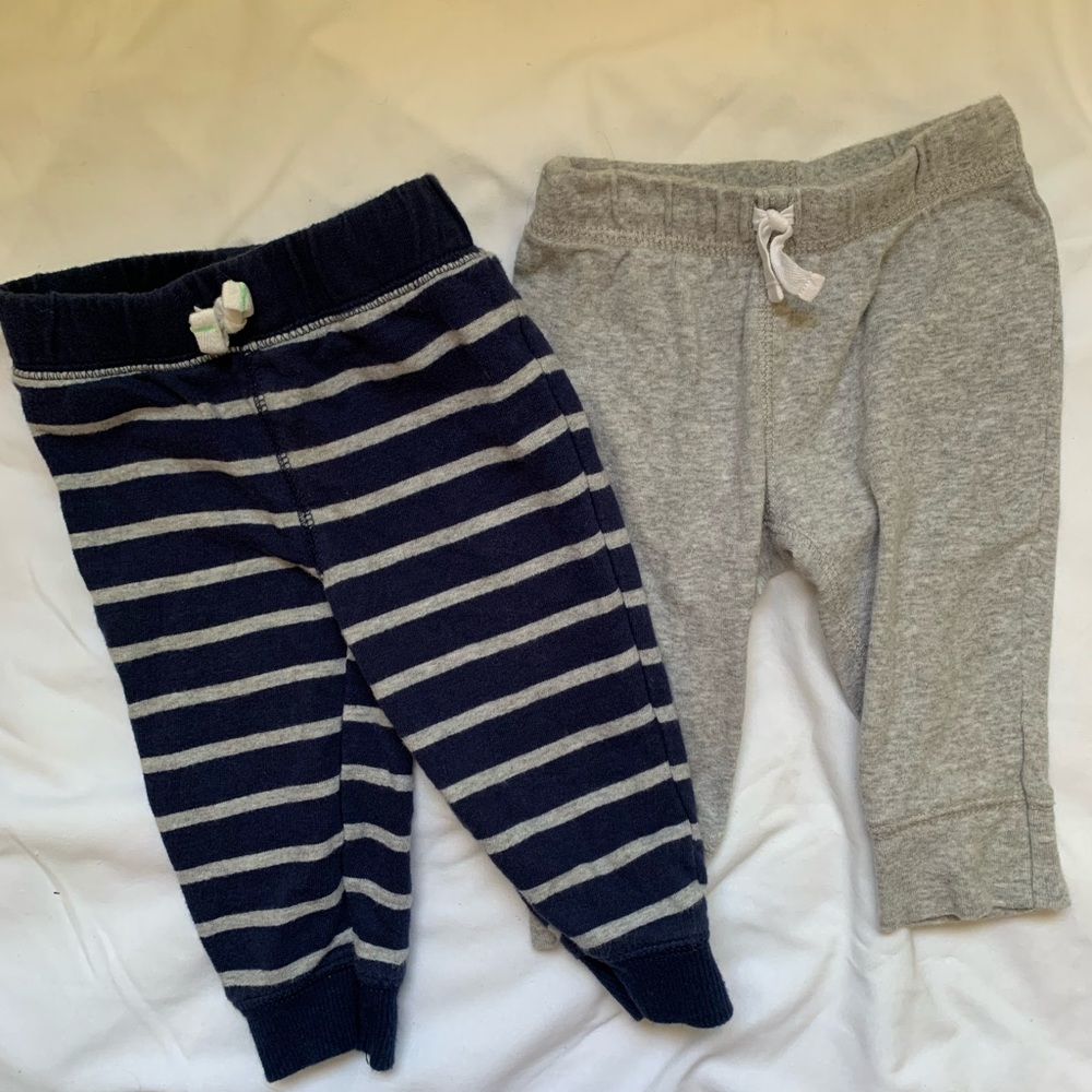 Carter’s 9 month sweatpants bundle - grey and navy/grey
